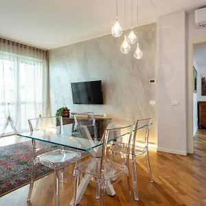 https://bergamo-beddreams-jacuzzi.it-lombardy.com